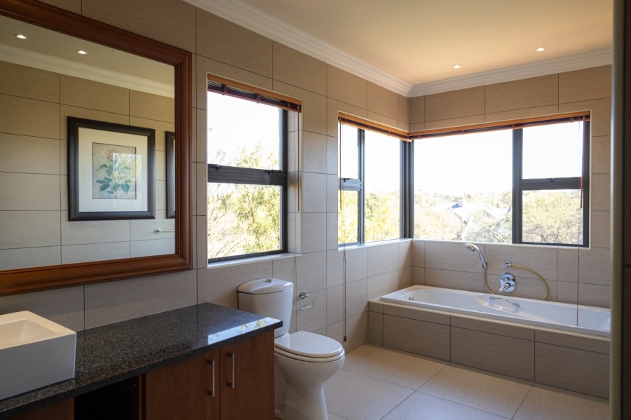 5 Bedroom Property for Sale in Vaal de Grace Nature Estate Free State